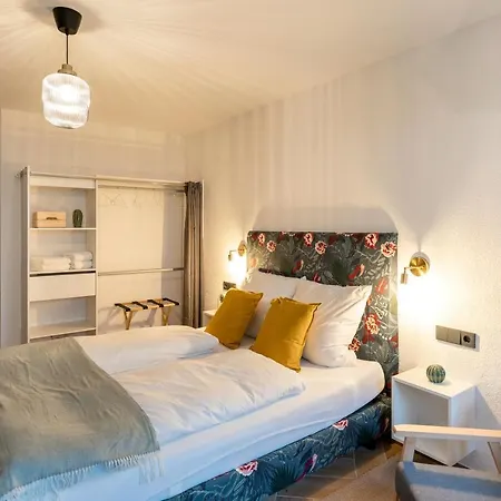 ヴィラ Somewhere Elz - Luxus Fuer Bis Zu 38 Gaeste エルツァッハ